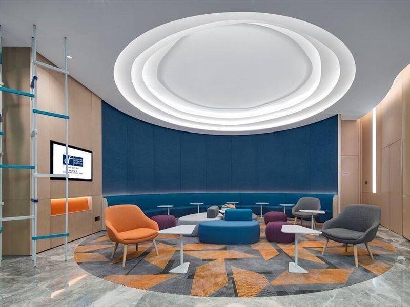 Holiday Inn Express Chongqing Airport Zone By Ihg Екстериор снимка